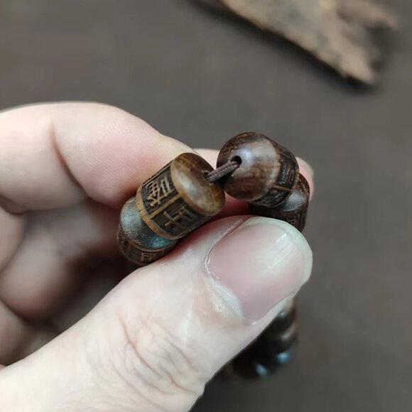 Om Mani Padme Hum-TIBETAN PRAYER Wheel Carved BEADS-Bracelet-Ebony Wood-Buddhist - Picture 5 of 7